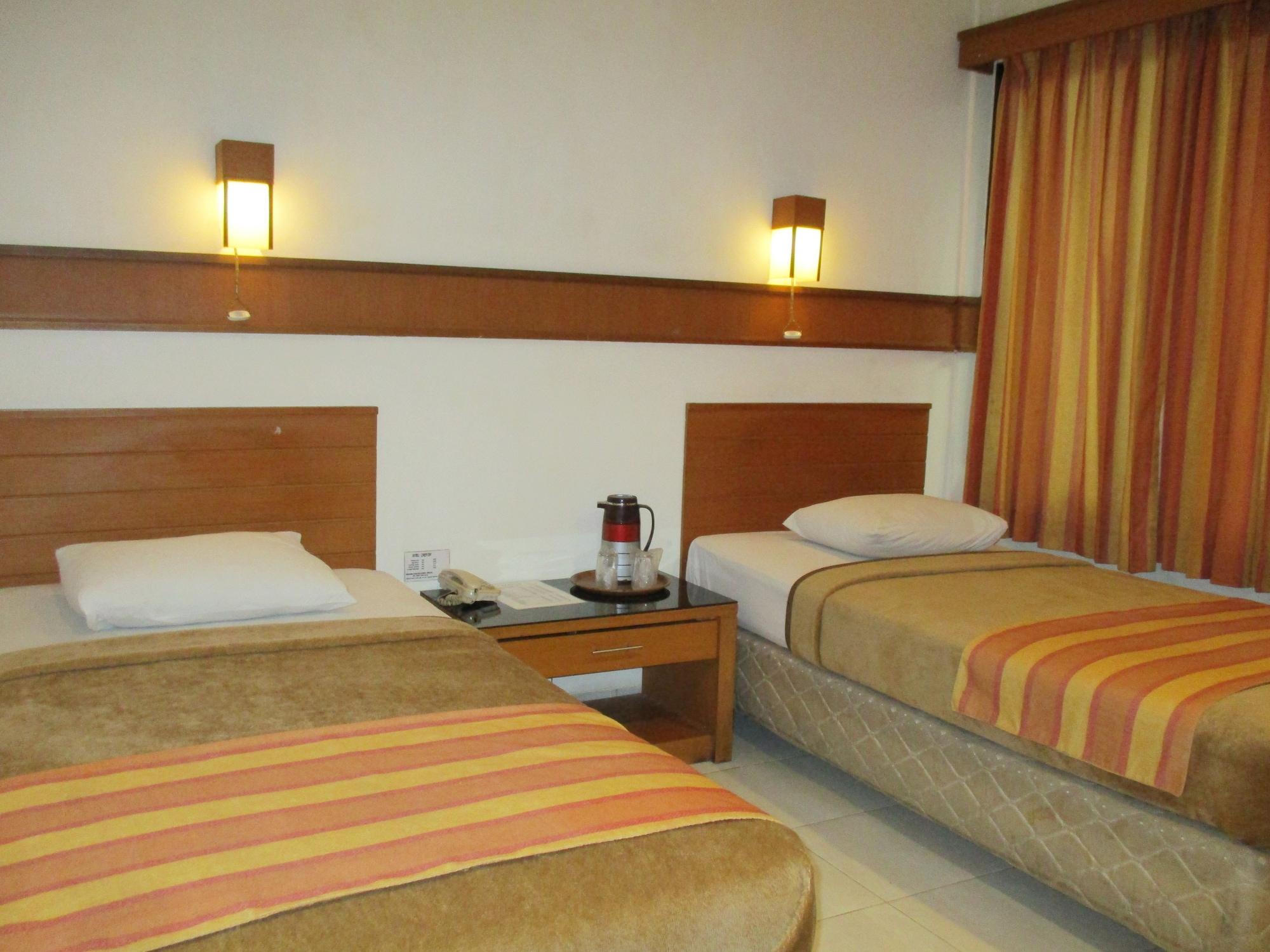 Hotel Caravan Tanah Abang Jakarta Kültér fotó