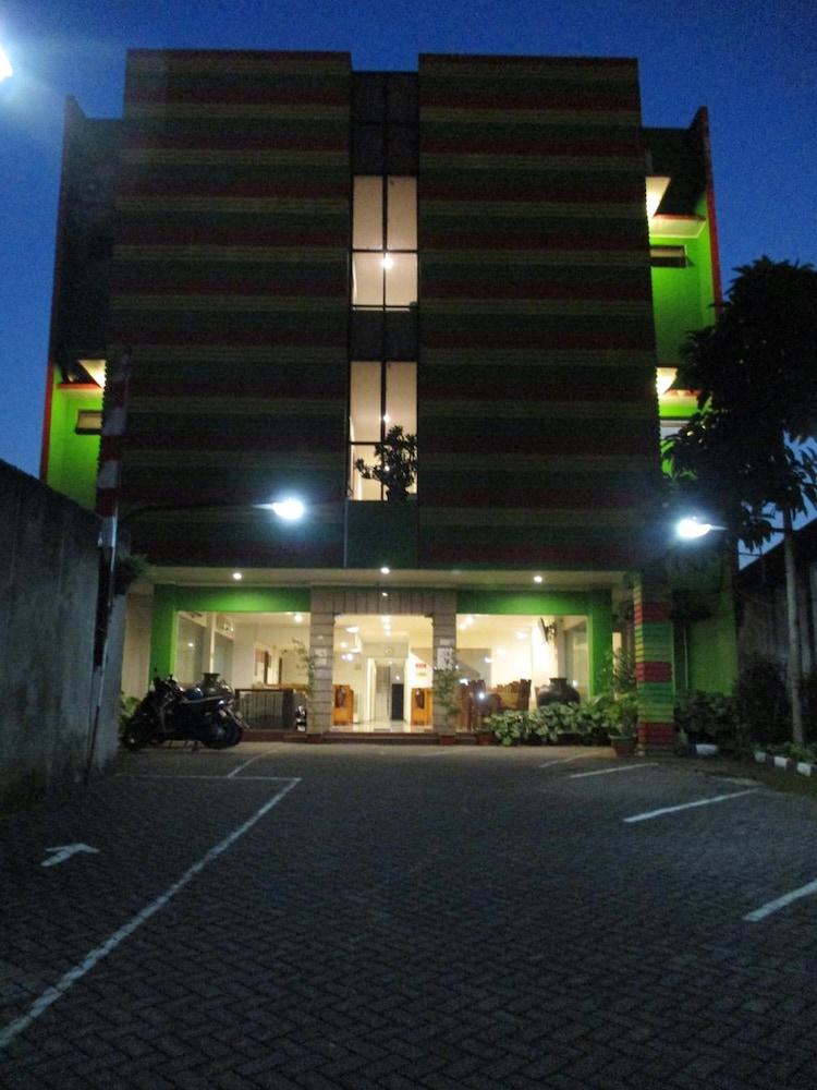 Hotel Caravan Tanah Abang Jakarta Kültér fotó