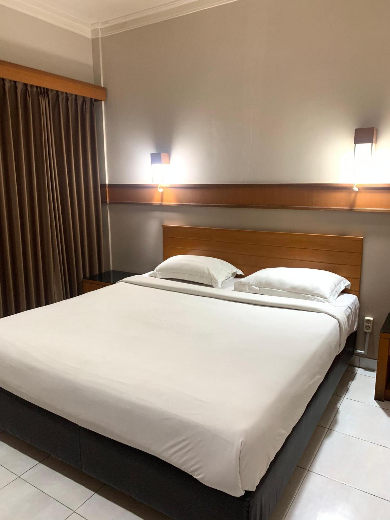 Hotel Caravan Tanah Abang Jakarta Kültér fotó