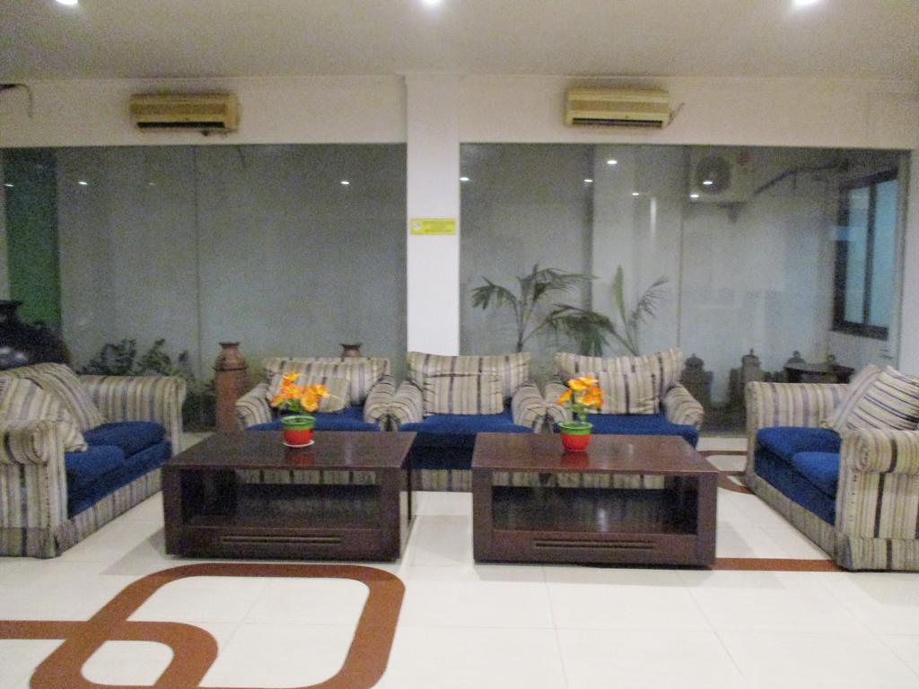 Hotel Caravan Tanah Abang Jakarta Kültér fotó
