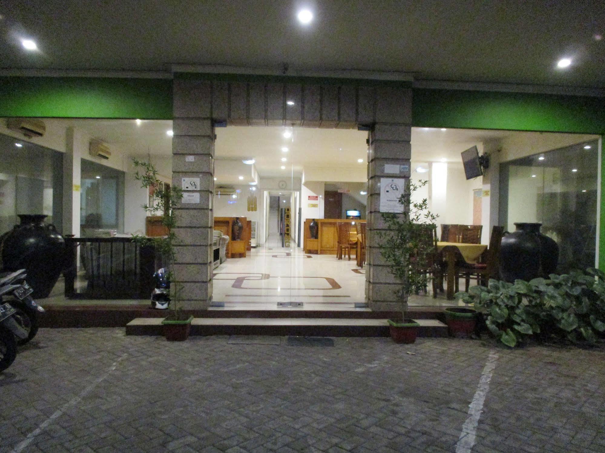 Hotel Caravan Tanah Abang Jakarta Kültér fotó