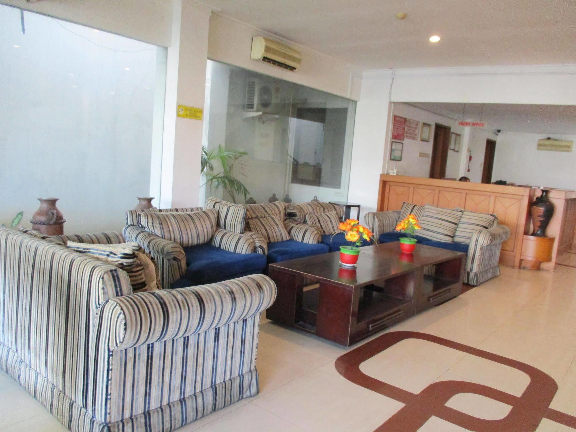 Hotel Caravan Tanah Abang Jakarta Kültér fotó